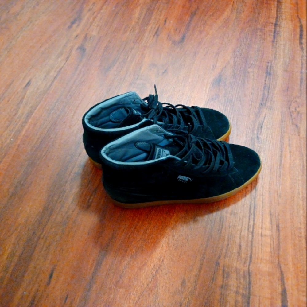 Suede HI Top Pumas